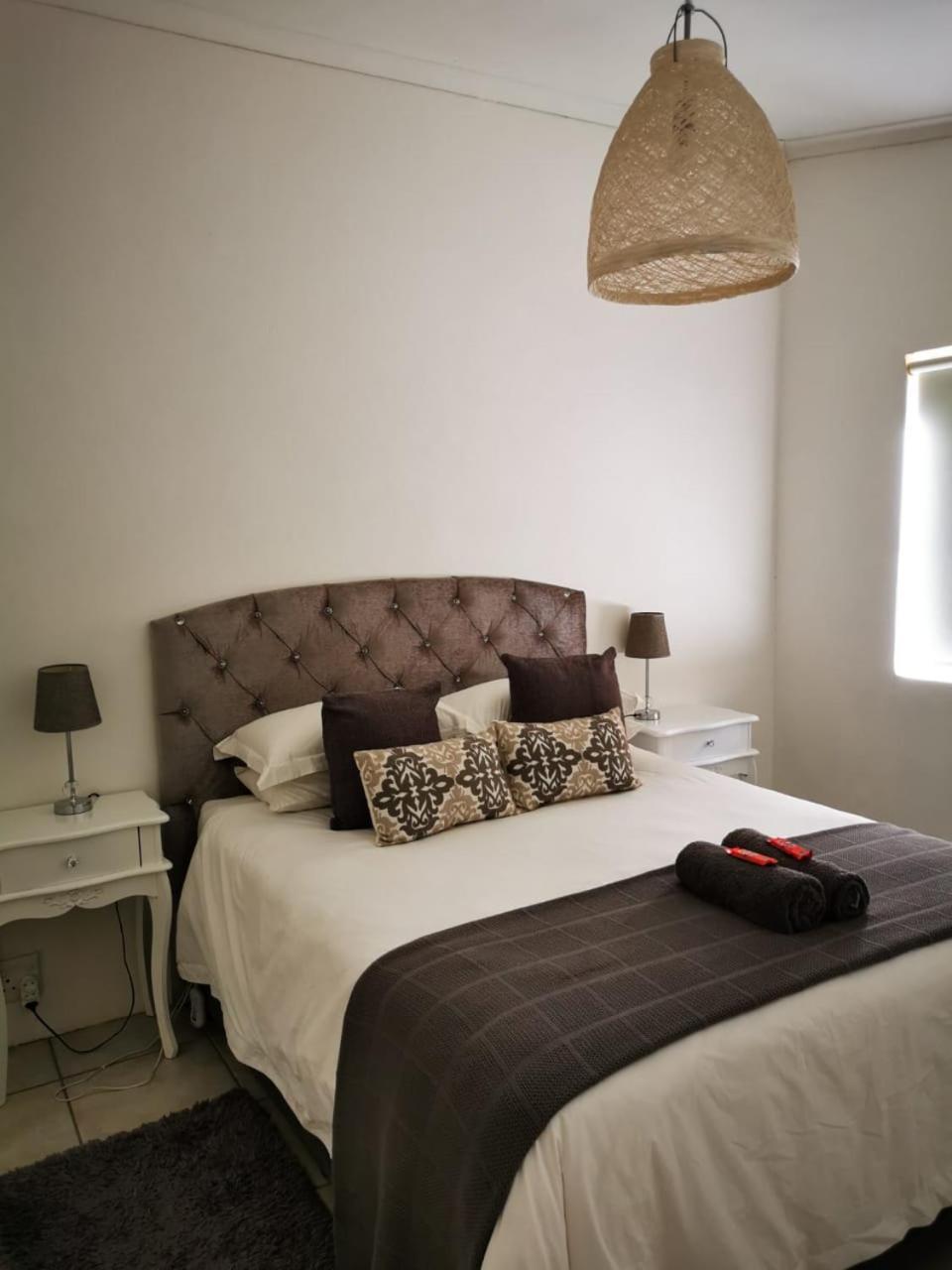 Sipreslaan Selfsorg Gastehuis Hotel Ladismith Luaran gambar